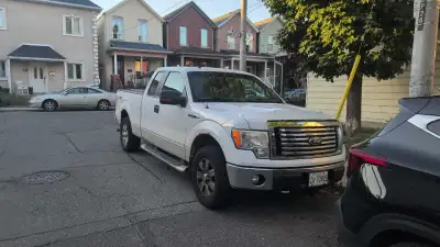 Truck is in decent condition for 2010. Only 235,000 Kms. Ready to drive away today. 5.4L V8 4WD