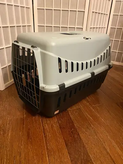Great for housebreaking puppies and taking the pet to the vet. Gipsy is our little carrier for cats...