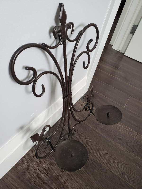 Wall Mounted Candle Holder in Home Décor & Accents in Hamilton - Image 2