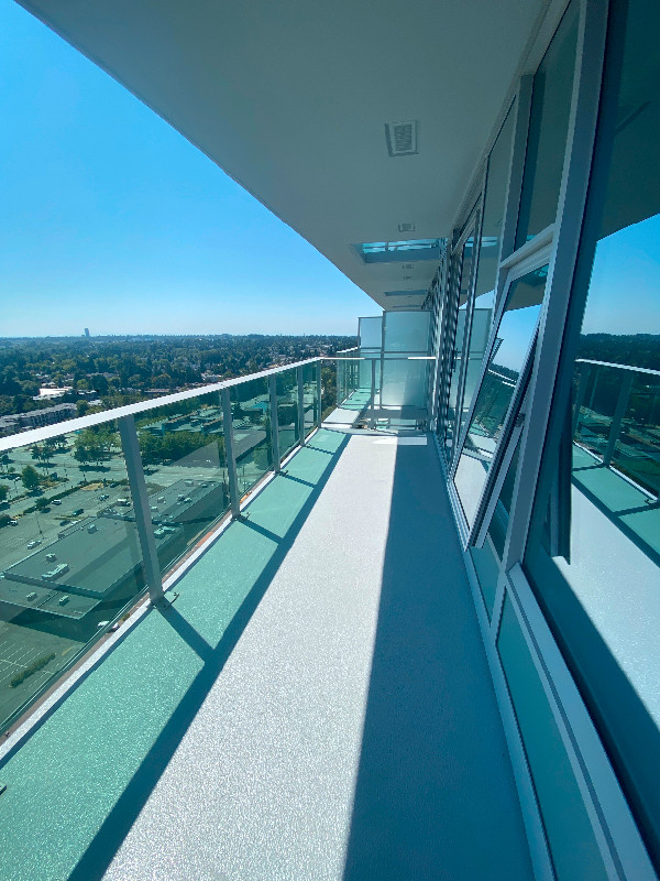 Surrey King Skytrain Station Newly Built 2br 2balcony Long