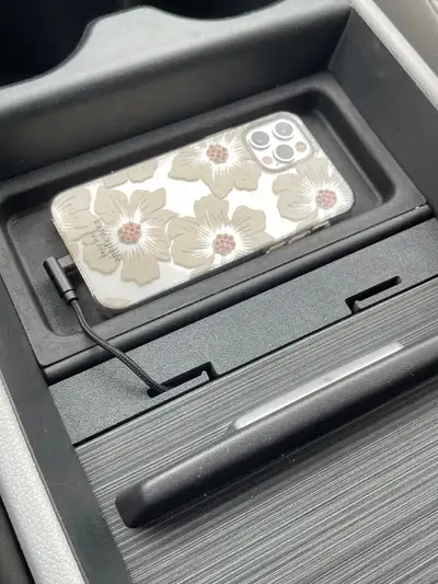 This is a 3D printed Center Console Adapter in Black ONLY. Fits Honda Odyssey 2020-2018. It allows y...