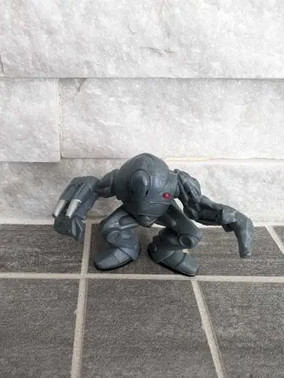 Playskool's Star Wars Galactic Heroes Super Battle Droid action figure. From 2005. Loose but in grea...