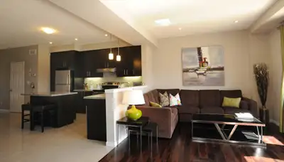 Boardwalk Homes presents beautiful fully furnished 3,000+ sqft Guest Houses for sports teams, compan...