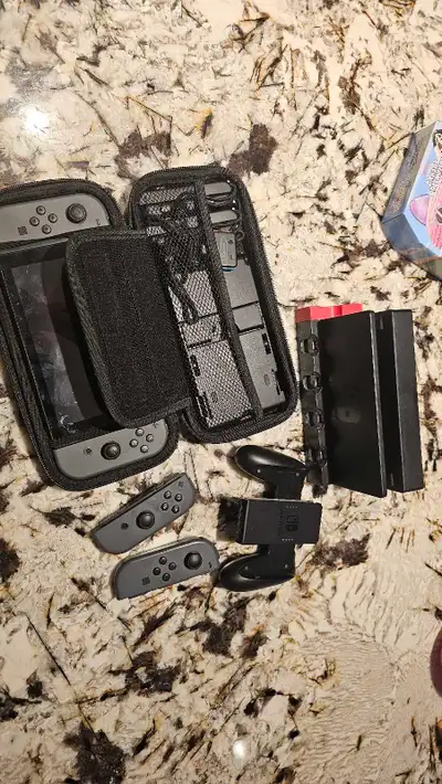 Nintendo switch. modable, View more