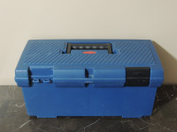 20" Rubbermaid Toolbox