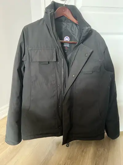 Canada goose men’s jacket size small Pickup only