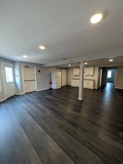 ✨ MODERN & ALL-INCLUSIVE! | 2 BR Apt in Heart of Owen Sound PRICE: $1,949/month (ALL INCLUSIVE!) LOC...