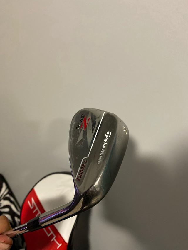 52 degree TaylorMade wedge  in Golf in Thunder Bay