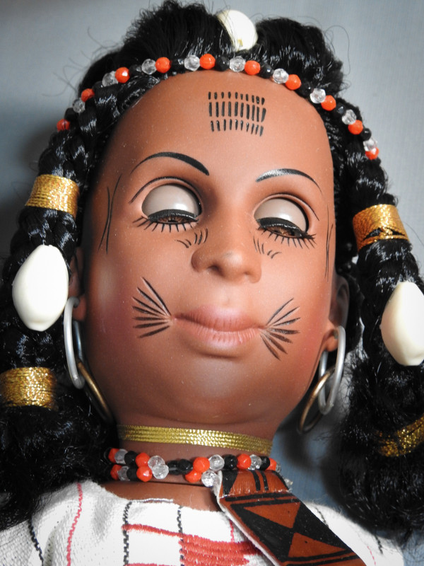 VINTAGE WEST AFRICAN EDUCATIONAL FULANI DOLL 1986 in Toys & Games in City of Toronto - Image 4