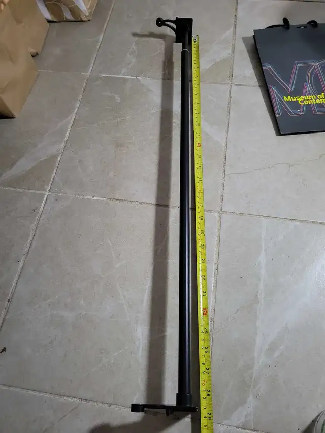 Moving sale Extendable mounting pole curtain rod in Indoor Lighting & Fans in City of Toronto - Image 3