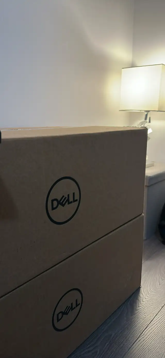 Alienware 4K OLED 32Inch 240HZ Curved 0.03ms BRAND NEW in Monitors in Laval / North Shore - Image 5