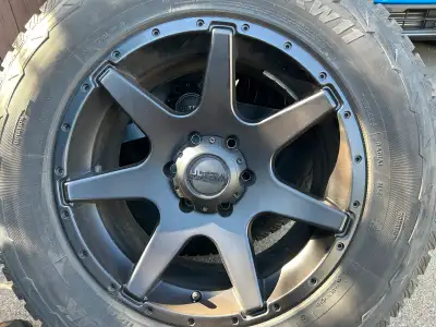 I Pike Winter Tires Set of 4 With Ultra MotoSports Rims TPMS Sensors & Key lock $600.00