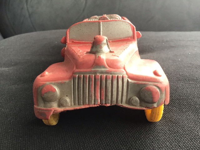 1960s AUBURN USA vintage rubber fire pumper toy truck. 90% nice! in Arts & Collectibles in Hamilton - Image 2