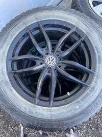 VW Tiguan Black Rims and winter tires 