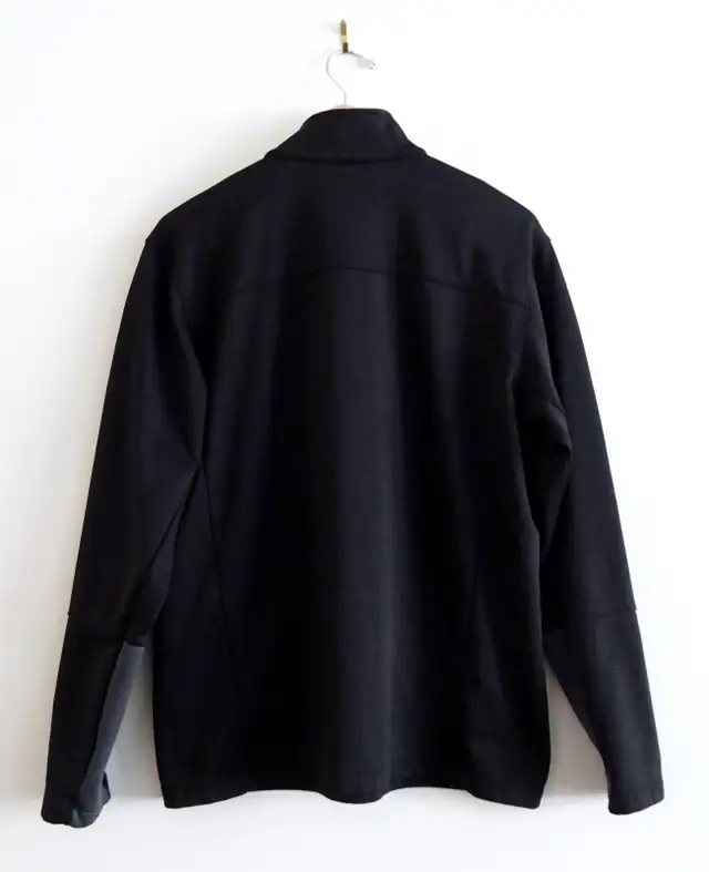 Men’s Medium NORTH FACE half-zip black fleece sweatshirt. in Men's in Markham / York Region - Image 4