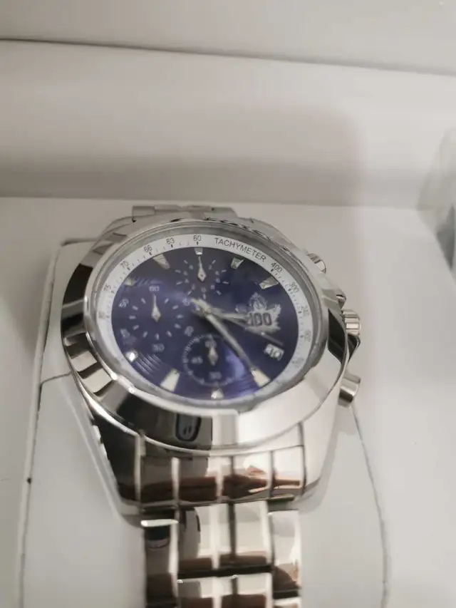 Toronto Maple Leafs Centennial Season Watch - $300 obo in Jewellery & Watches in Markham / York Region - Image 3