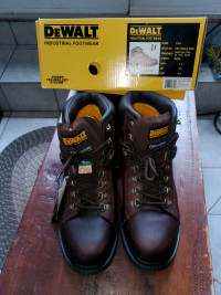 Mens safety boots dewalt size 11