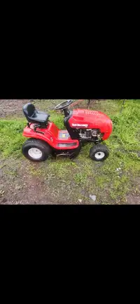 Riding lawn mower 