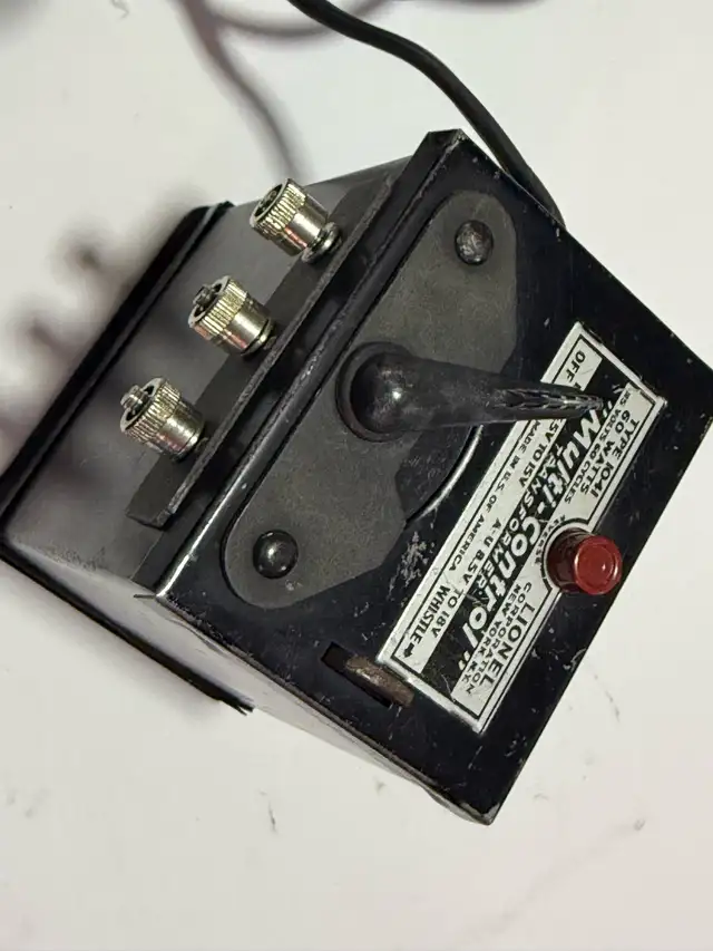 lot of 4 vintage model train controllers  in Toys & Games in Calgary - Image 3