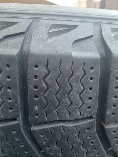 Selling a set of 4 Good winter tires with metal rims. Michelin latitude x ice 235/70r16 106T. $450 f...