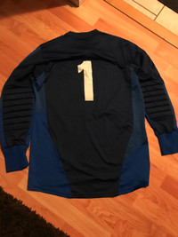 Medium soccer Goaltender /keeper jersey