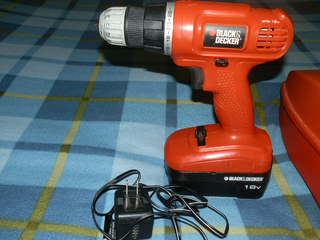 Black and Decker GC1800 / GC180WD 18V Drill, 1 Battery and Cover in Power Tools in Dartmouth - Image 2