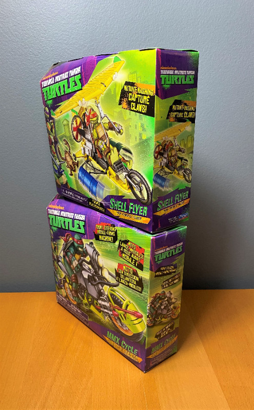 Teenage Mutant Ninja Turtles MMX Cycle & Shell Flyer 2013 - NEW in Toys & Games in Calgary - Image 2