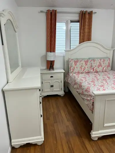 This is main level includes 3 bedrooms, 1 full washroom, kitchen, dining, and living space. The loca...