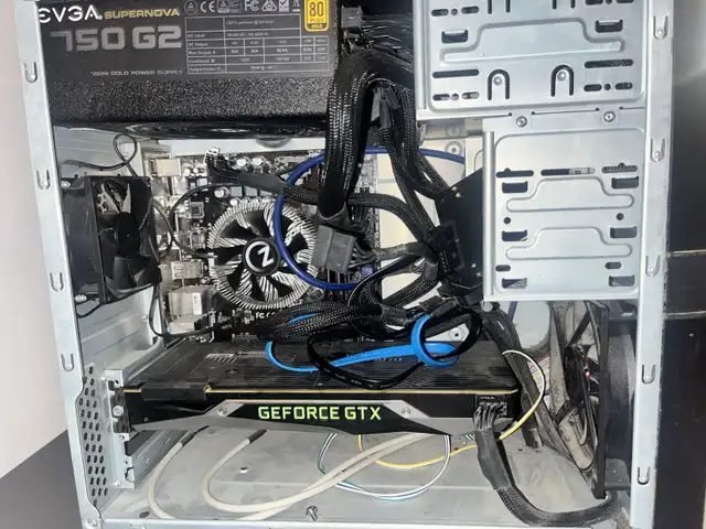 Setup Gaming Complet - Dual Monitor - GTX 1070 Ti in Desktop Computers in Longueuil / South Shore - Image 3