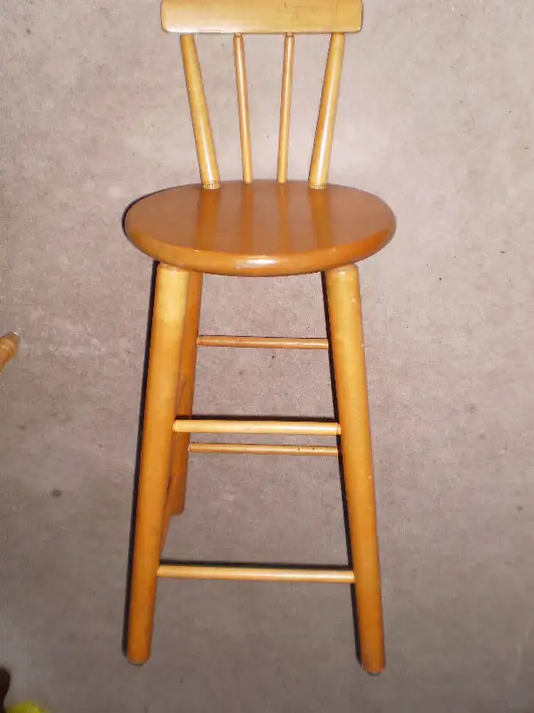 Bar / Counter Chair / Stool in Chairs & Recliners in City of Toronto - Image 2