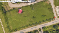 For lease- Stalls with about 1 acre in Rock Chapel Road,Dundas
