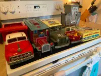 5 Vintage Tin Toys