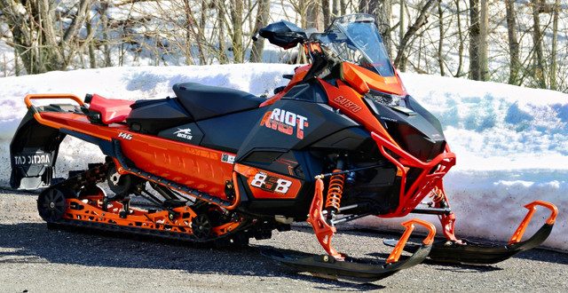 2025 Arctic Cat RIOT 858 ES 146 (1.75") ATAC ORANGE in Snowmobiles in Oshawa / Durham Region - Image 4