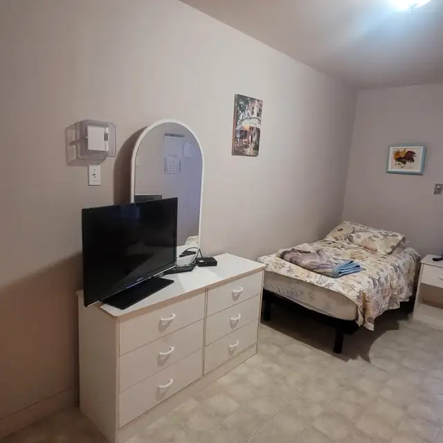 Chambres in Room Rentals & Roommates in Rimouski / Bas-St-Laurent - Image 6