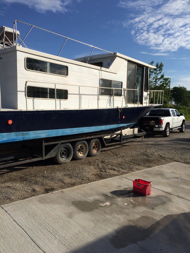Bayshore Cruiser 40’ Houseboat Powerboats & Motorboats Markham