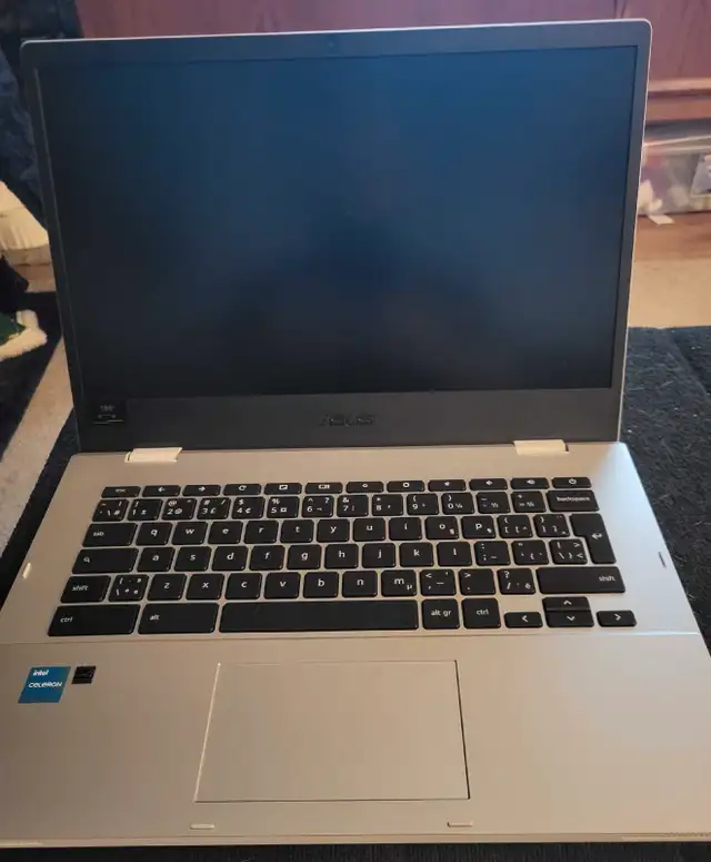 ASUS chromebook OS in iPads & Tablets in Kingston - Image 3