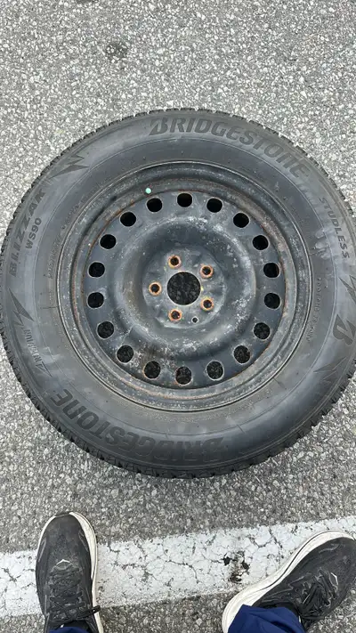 Tires with Rims. I got All season tires that’s why I want to sell.