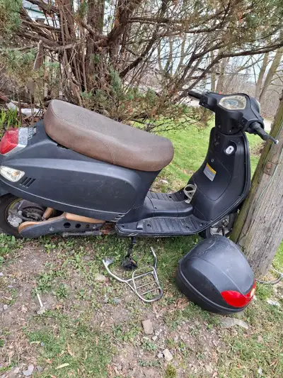 Daymack ebike for parts only for 150. If interested please call or text me at 705-868-2372 or my hus...
