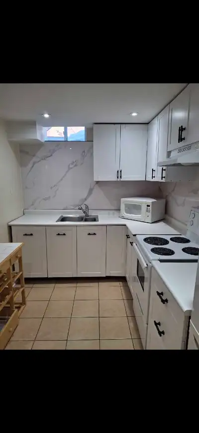 Clean open concept studio basement available in Woodbridge. All inclusive fully furnished Separate e...