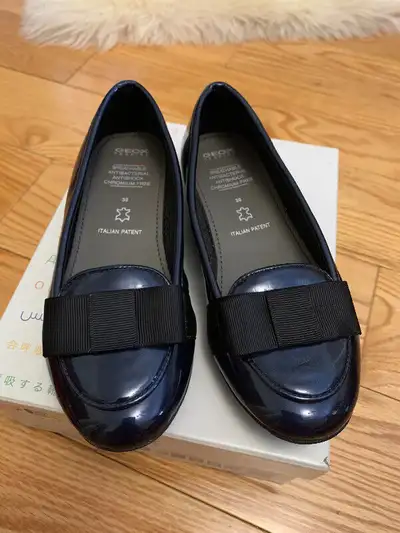 GEOX Girl Shoes leather - size 30 (12US) - like NEW 40$, View more