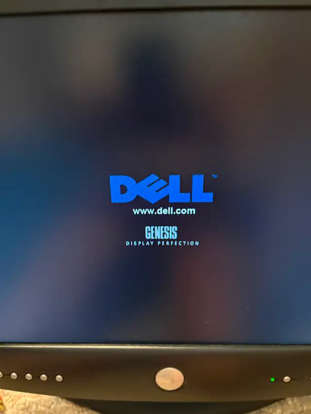 Dell 17” UltraSharp 1702FP active-matrix TFT LCD monitor $95 in Monitors in Oakville / Halton Region - Image 3