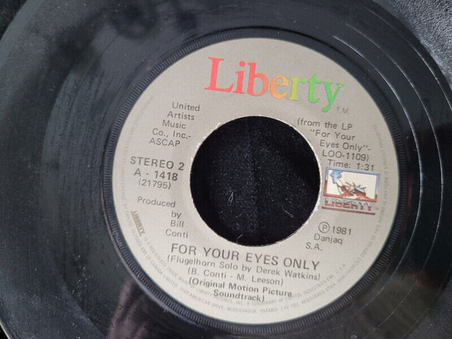 1981 Sheena Easton For Your Eyes Only 45 Record in Other in Winnipeg - Image 4