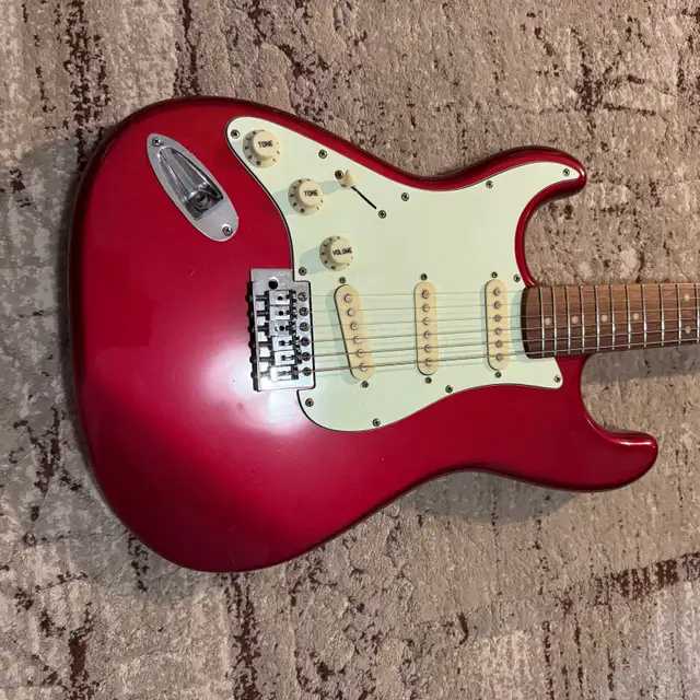 Jay Turser Vintage Series in Guitars in Charlottetown - Image 2