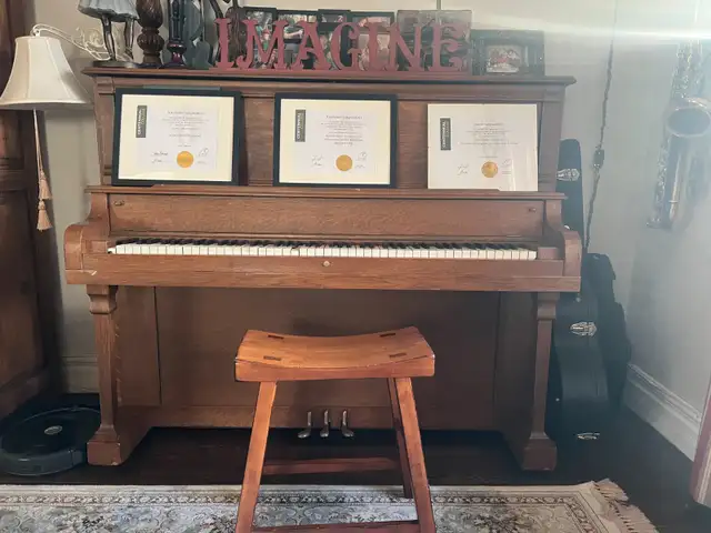 Upright Piano for sale in Pianos & Keyboards in City of Toronto - Image 2