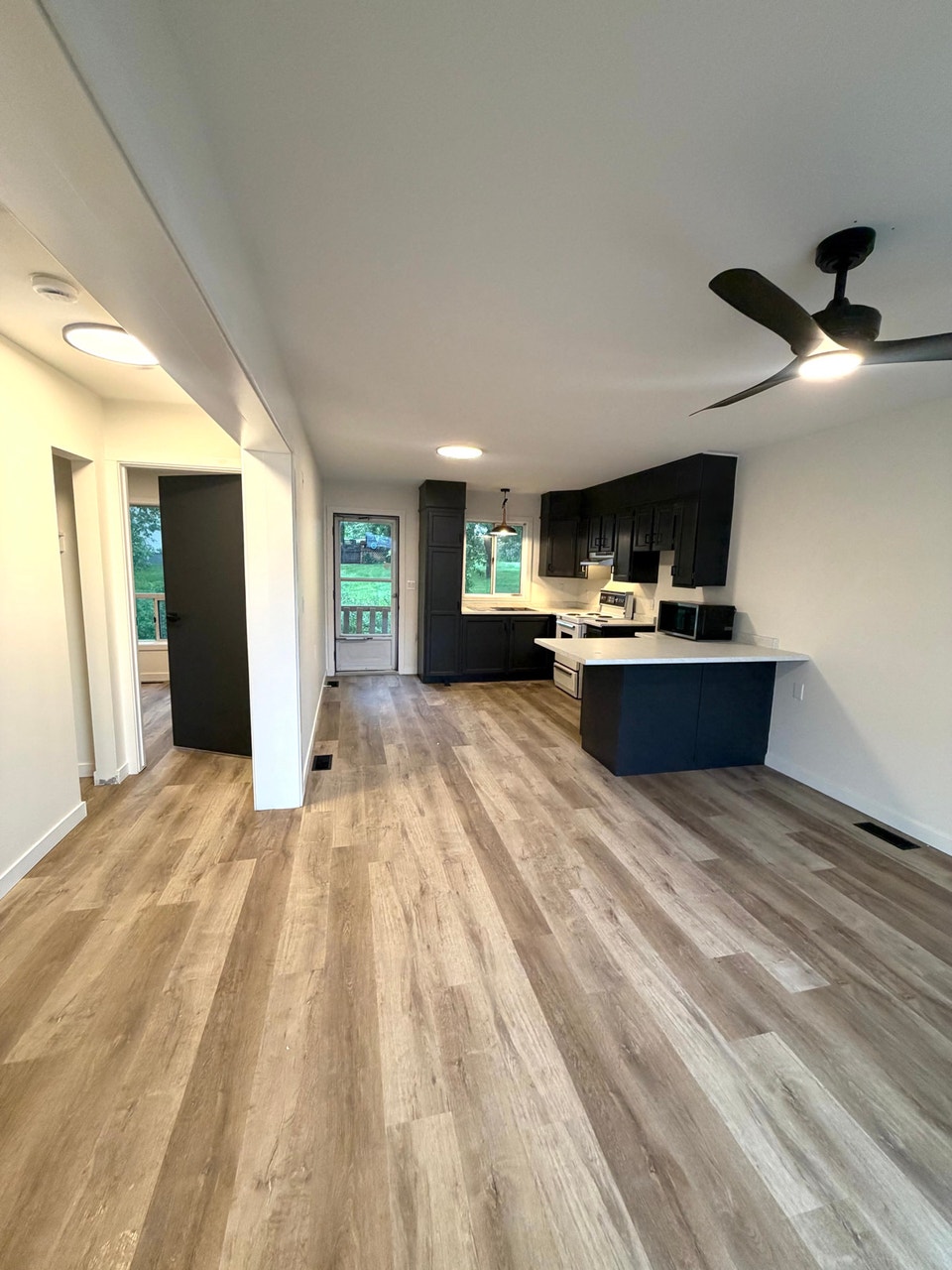 Esterhazy 1 + 2 bedroom Apartments 2