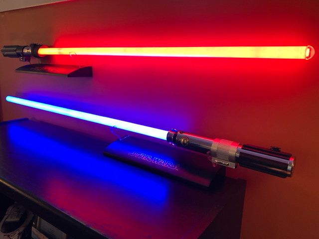Star Wars Master Replica Original Lightsabers (Rare) in Toys & Games in Leamington - Image 3