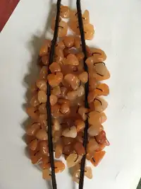95 Perles de Cornaline. Carnelian Pearls