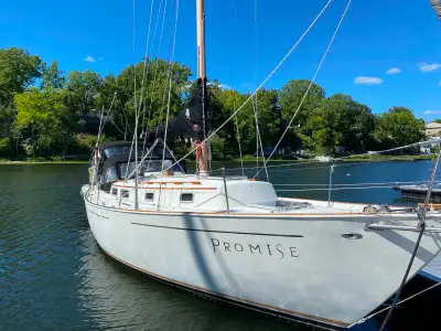 Find features and upgrades here Vessel Summary – PROMISE (1979 Niagara 35 Aft Cockpit Sloop) Surveyo...