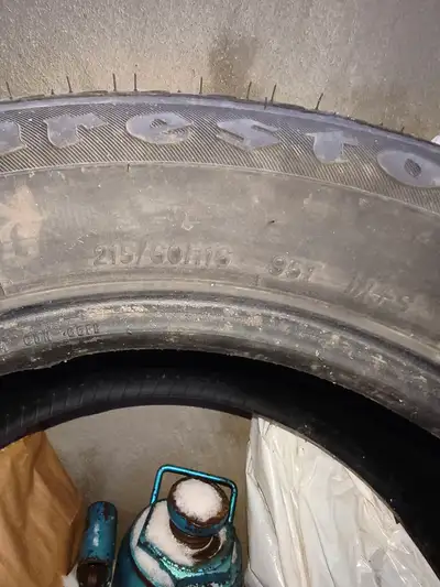 4 pneus 4 saison 215/60/r16