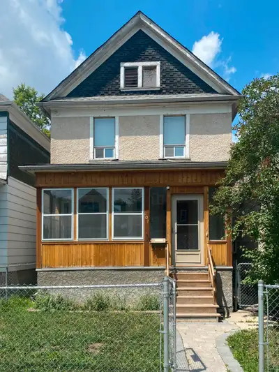 beautiful 3-bedroom  home for rent in Riverview